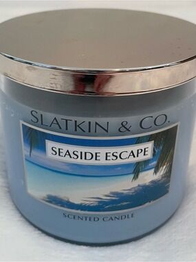 Slatkin & Co. Seaside Escape Scented Candle - Light Blue